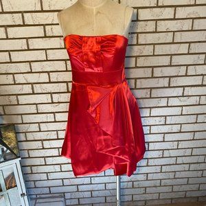 Beata Studio / Red Strapless Dress, Side zipper  Size 9/10